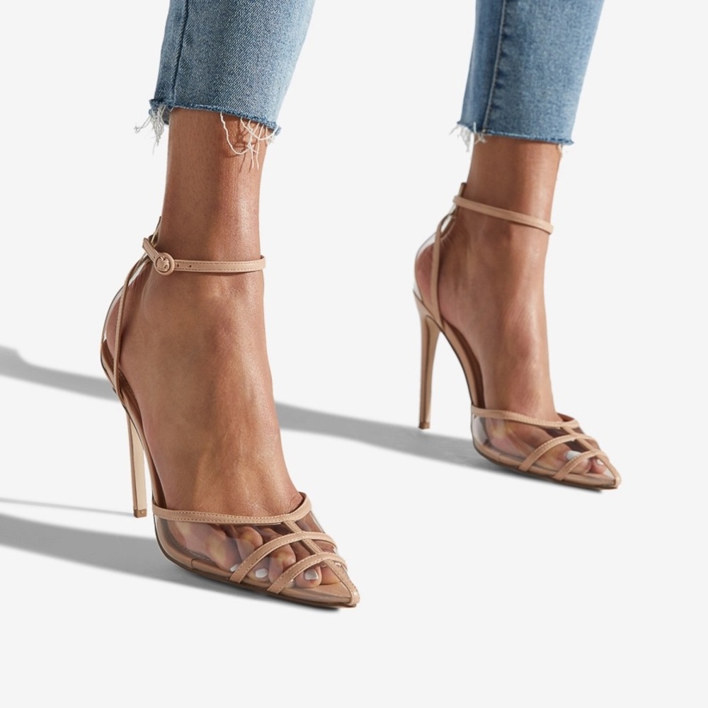 Pointed Nude Toe Pump